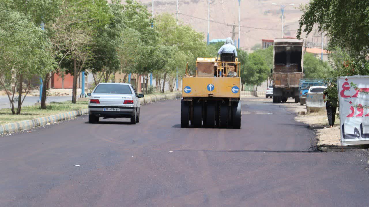 عملیات اصلاح معابر و آسفالت از میدان شهید بهنام محمدی به سمت میدان باشگاه مرکزی ادامه خواهد داشت