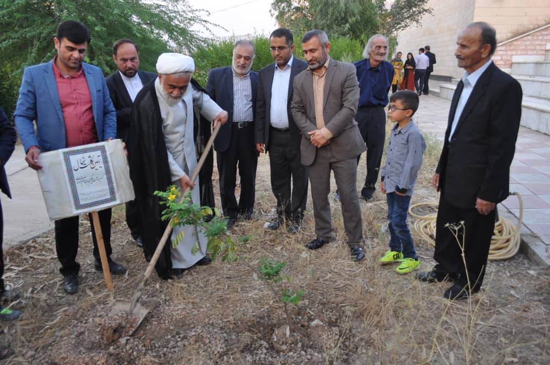 آیین کاشت نهال به مناسبت نکوداشت حکیم فرزانه ابوالقاسم فردوسی برگزار گردید