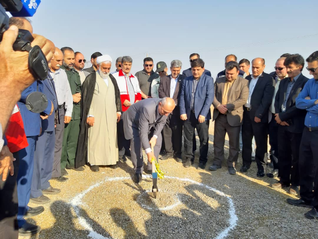 کلنگ پایگاه امداد و نجات بین جاده ای شهدای گلگیر به زمین زده شد