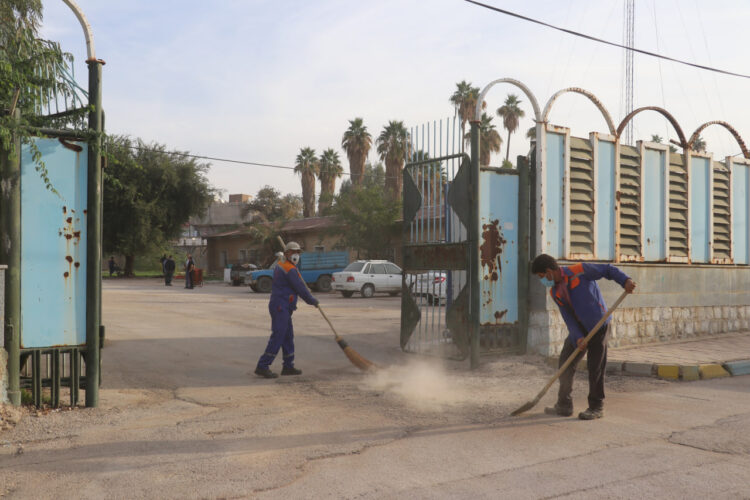 پاکسازی و نخاله برداری محوطه مصلی نماز جمعه برگزار شد