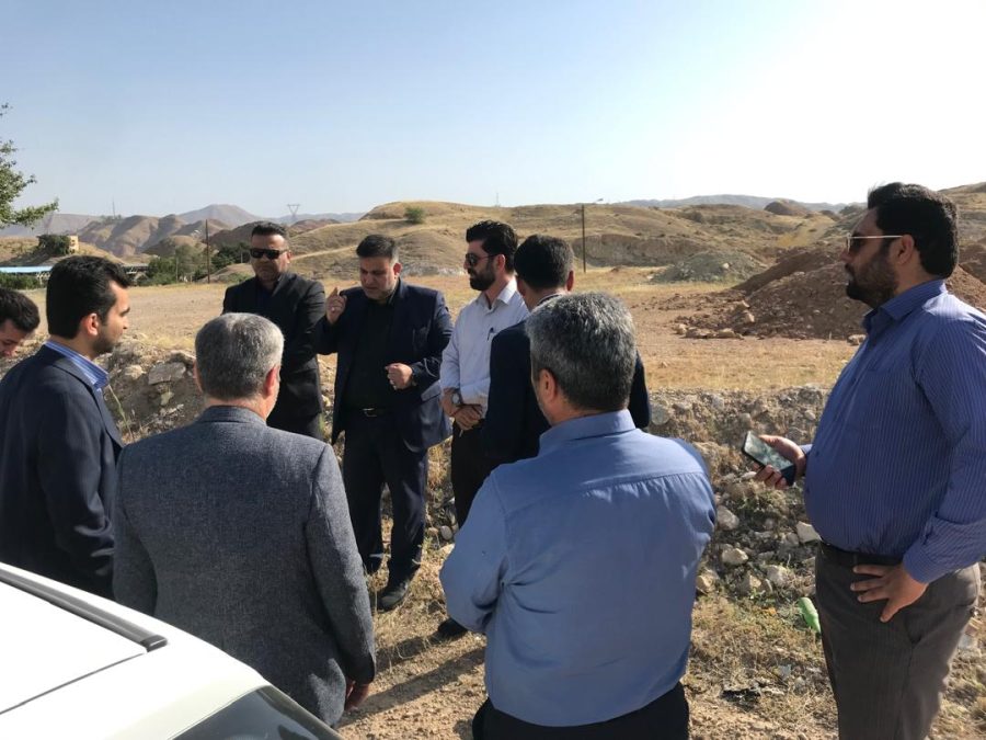 بررسی میدانی فاز دوم پروژه تعریض جاده گلف توسط شهردار و فرماندار مسجدسلیمان