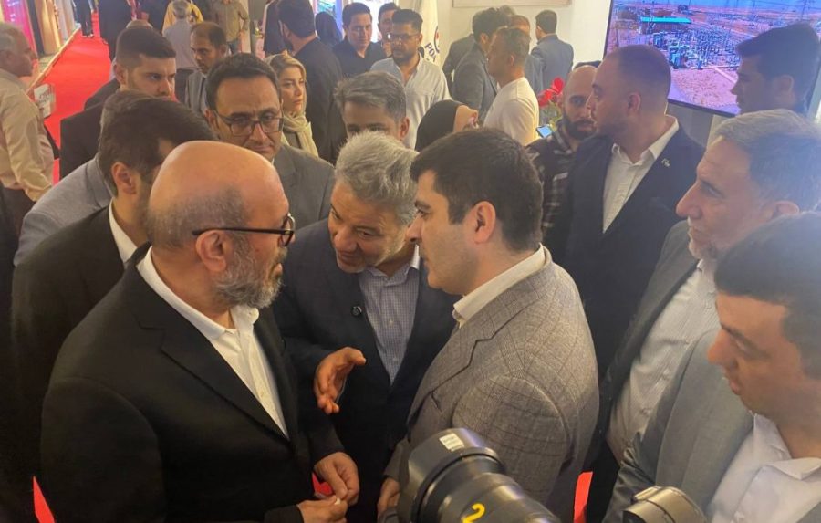 بازدید رئیس بنیاد مستضعفان از غرفه شرکت آلومینیوم کاوه خوزستان در نمایشگاه دائمی بین المللی تهران