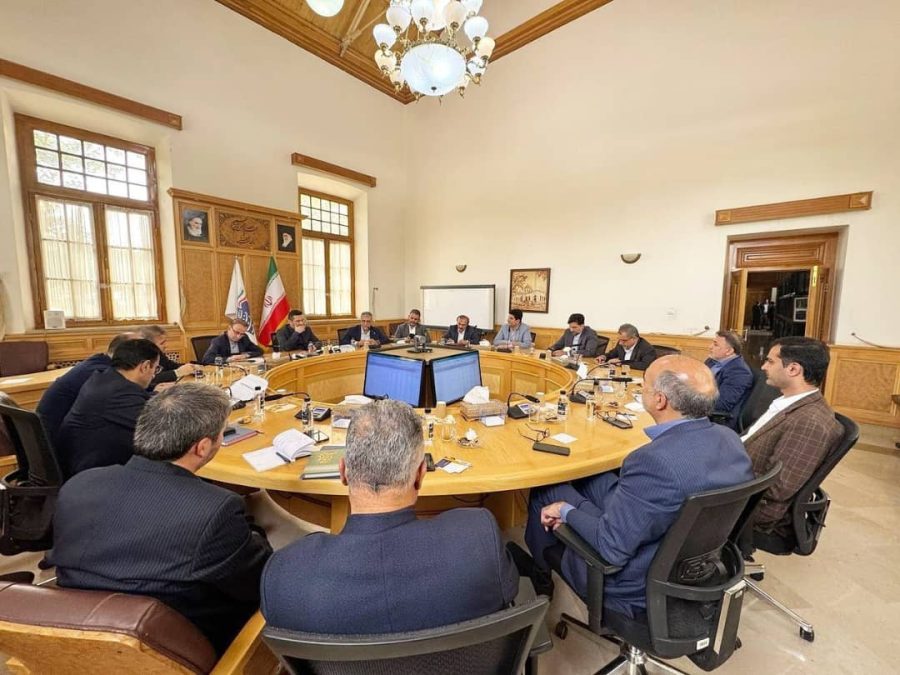 نشست تخصصی دکتر رضا جباری در وزارت ارتباطات و فناوری اطلاعات برای بهبود کیفیت ارتباطات در حوزه انتخابیه