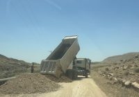 تحرک عمرانی در راههای روستایی بخش گلگیر / پروژه آسفالت محور تاچکر کلید خورد