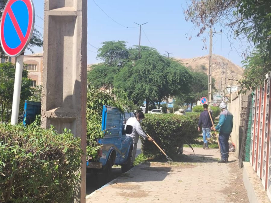 تداوم خدمات عام‌المنفعه در حوزه فضای سبز توسط شرکت بهره‌برداری نفت و گاز مسجدسلیمان