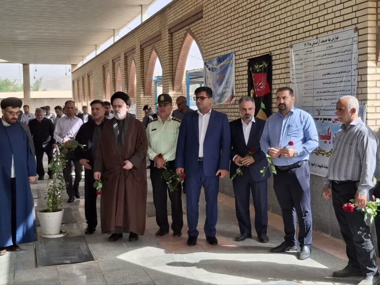 تجدید میثاق مسئولین قضایی و اجرایی مسجدسلیمان با آرمان‌های شهدا