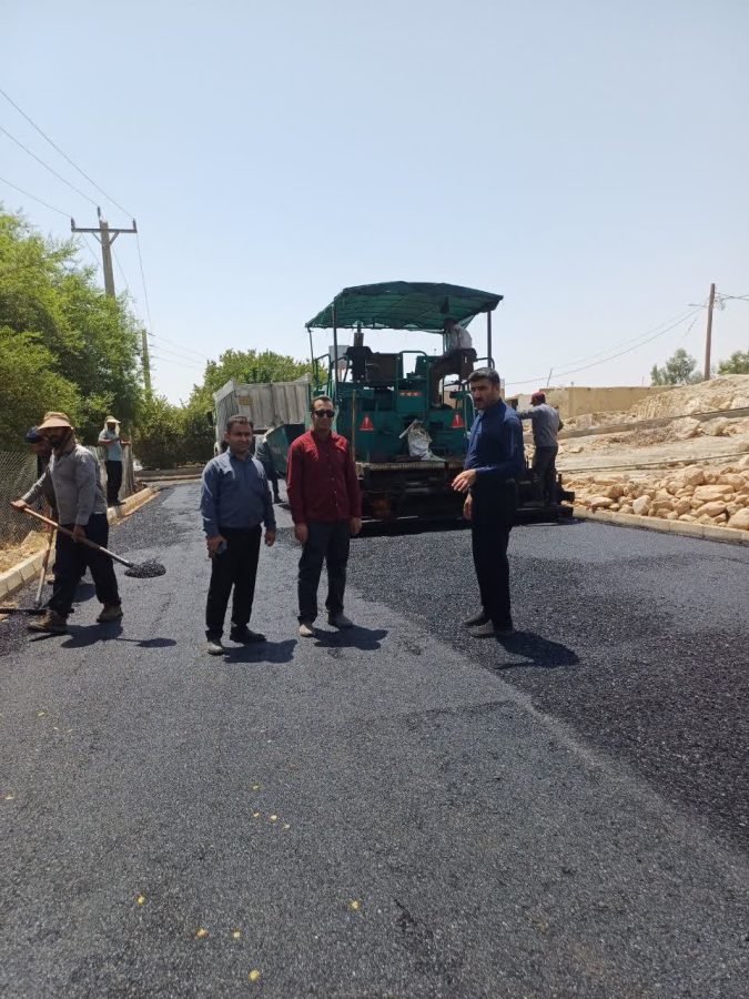 عملیات بهسازی معابر روستای علی‌آباد بخش مرکزی به اجرا درآمد
