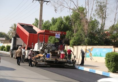 پیشرفت ۵۰ درصدی پروژه بهسازی و آسفالت خیابان شهری در مسجدسلیمان