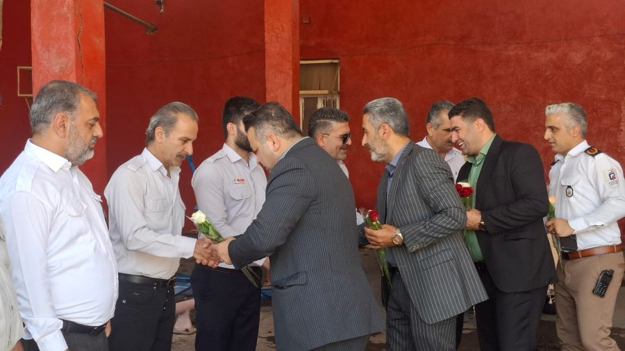 بازدید شهردار و رئیس شورای شهر مسجدسلیمان از ایستگاه‌های آتش‌نشانی و تجلیل از آتش‌نشانان