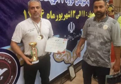 کسب سه مدال نقره و برنز در رقابت‌های شنای نیروی زمینی کشور توسط شناگر مسجدسلیمانی