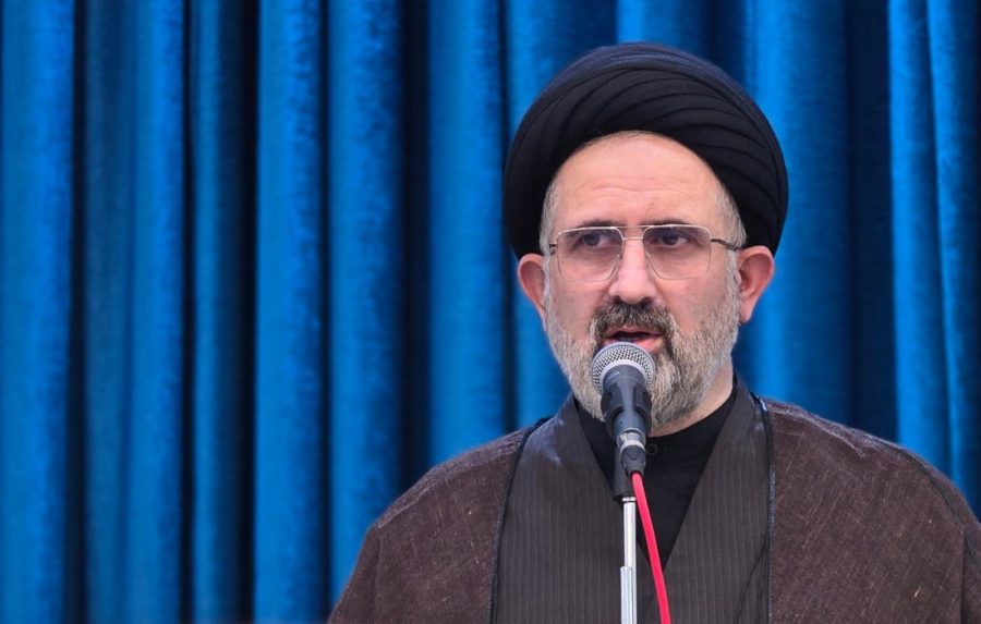 دشمن در جنگ روایت ها می خواهد نا امیدی را به مردم القا کند