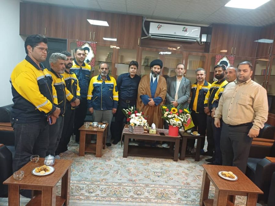 دیدار صمیمی ریاست و کارکنان اداره پست مسجدسلیمان با امام جمعه شهرستان