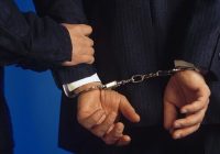 یکی از مسئولان سابق شهرستان لالی دستگیر و روانه زندان شد یکی از مسئولان سابق شهرستان لالی دستگیر و روانه زندان شد