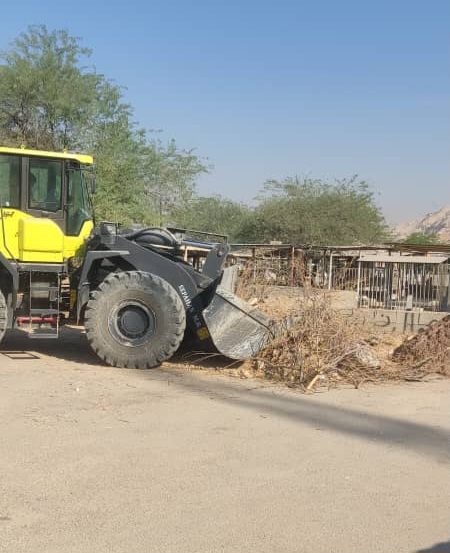 تداوم خدمات شهری با اجرای عملیات گسترده پاکسازی آرامستان‌های مسجدسلیمان