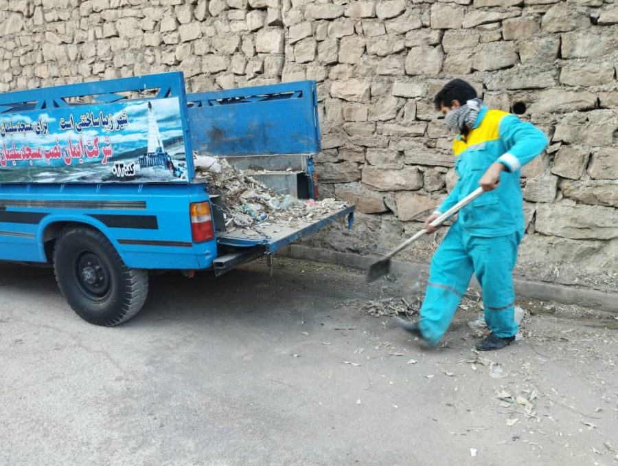 پاکسازی گسترده معابر اصلی و محلات شهری با هدف ارتقای سیمای شهر مسجدسلیمان