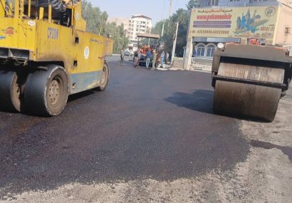 تداوم اجرای پروژههای عمرانی با تعریض و آسفالت محور اصلی دره اشکفت