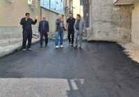 بازدید شهردار و اعضای شورای شهر از عملیات آسفالت محله شصت دستگاه