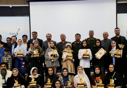 تقدیر از برگزیدگان مسجدسلیمان در جشنواره بینالمللی قصهگویی خوزستان تقدیر از برگزیدگان مسجدسلیمان در جشنواره بینالمللی قصهگویی خوزستان