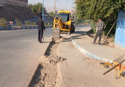 زیرسازی نوار حفاری مسیرهای شیخ مندنی و نفتک انجام شد