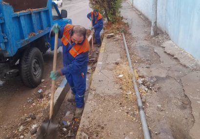 اقدامات فوری شهرداری مسجدسلیمان برای رفع نقاط آبگیر پس از بارندگی شدید اقدامات فوری شهرداری مسجدسلیمان برای رفع نقاط آبگیر پس از بارندگی شدید