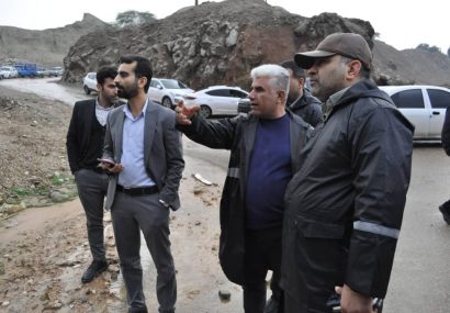 مدیریت بحران در میدان عمل / شهردار مسجدسلیمان در خط مقدم مدیریت آبگرفتگی‌ها