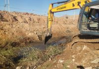 لایروبی و پاکسازی گستردهٔ محوطه هوانیروز / شهرداری مسجدسلیمان به مقابله با خطرات احتمالی آب‌های سطحی رفت