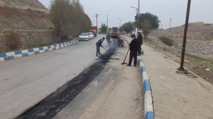 ساماندهی مسیر تپه شهدای گمنام نفتک با ترمیم و اجرای آسفالت نوار حفاری