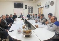 نشست مدیران ارشد بانک ملی استان خوزستان با مدیریت شرکت سیمان کارون در مسجدسلیمان