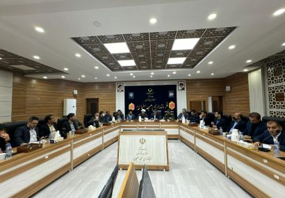 درب فرمانداری به روی مردم باز است / توسعه مسجدسلیمان با اتاق فکر جوانان و جذب سرمایه‌گذار