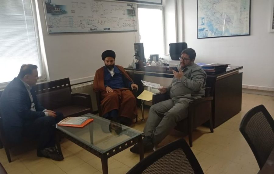 نشست مشترک امام جمعه مسجدسلیمان و مشاور وزیر نفت در حوزه مسئولیت های اجتماعی/ بررسی راهکارهای تقویت زیرساختهای فرهنگی و اجتماعی شهرستان