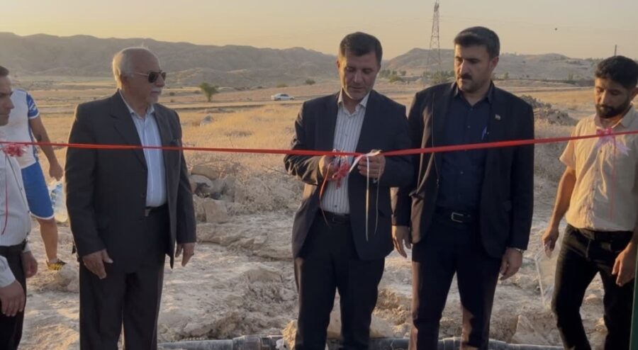 افتتاح چمن مصنوعی منطقه تلبزان مسجدسلیمان با حضور فرماندار و با پیگیری‌های نماینده مردم