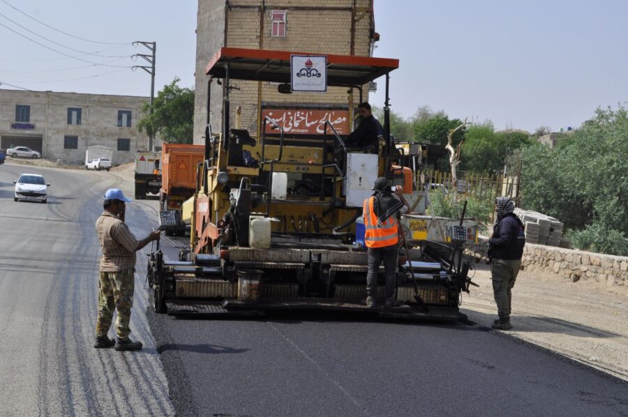 محور دو راه بی‌بیان تا خواجه‌آباد زیر پوشش آسفالت قرار گرفت