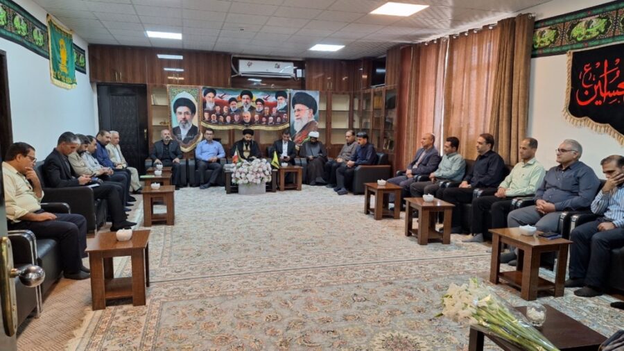 دیدار فرماندار و مدیران دستگاه‌های اجرایی مسجدسلیمان با امام جمعه شهرستان