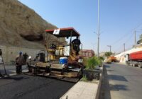 بازدید مدیرعامل نفت و گاز مسجدسلیمان از پروژه آسفالت بی‌بی‌یان؛ تأكید بر كیفیت و تسریع در ارائه خدمات به شهروندان