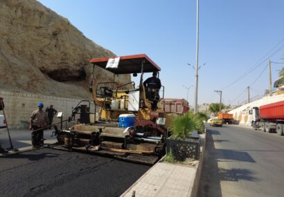 بازدید مدیرعامل نفت و گاز مسجدسلیمان از پروژه آسفالت بیبییان؛ تأكید بر كیفیت و تسریع در ارائه خدمات به شهروندان بازدید مدیرعامل نفت و گاز مسجدسلیمان از پروژه آسفالت بیبییان؛ تأكید بر كیفیت و تسریع در ارائه خدمات به شهروندان