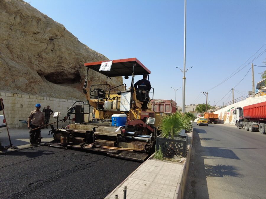 بازدید مدیرعامل نفت و گاز مسجدسلیمان از پروژه آسفالت بی‌بی‌یان؛ تأكید بر كیفیت و تسریع در ارائه خدمات به شهروندان