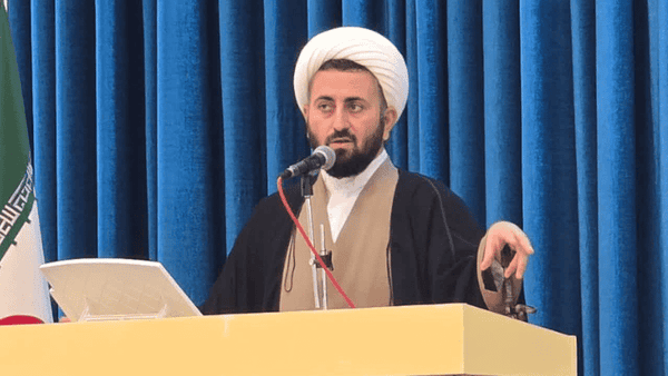 جمهوری اسلامی ایران از رویکرد صرفا دفاعی به مرحله تهاجمی روی آورده است/ طرح افزایش قیمت بنزین شتاب زده و نابخردانه بود