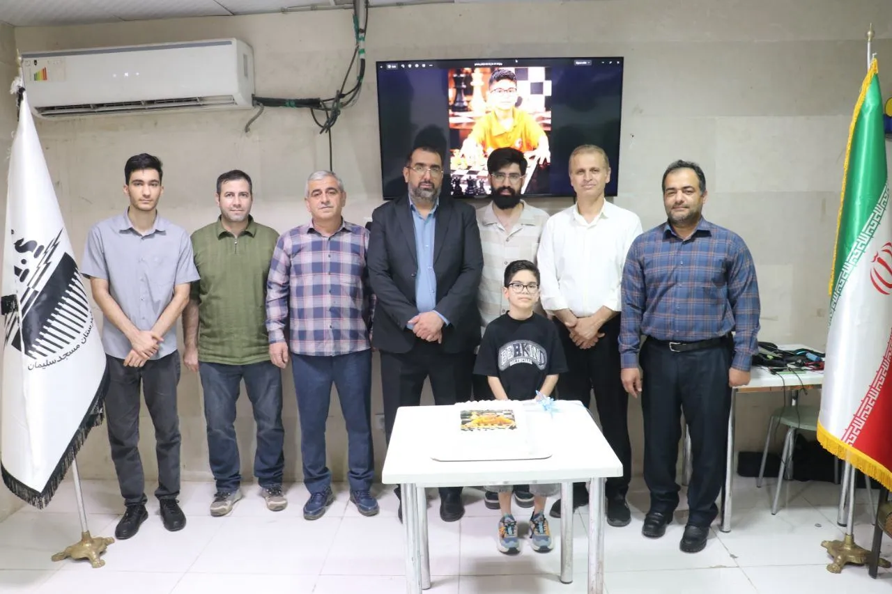 قهرمانی آراد صالحی در شطرنج خوزستان؛  آیین تجلیل از نابغه خردسال مسجدسلیمانی برگزار شد
